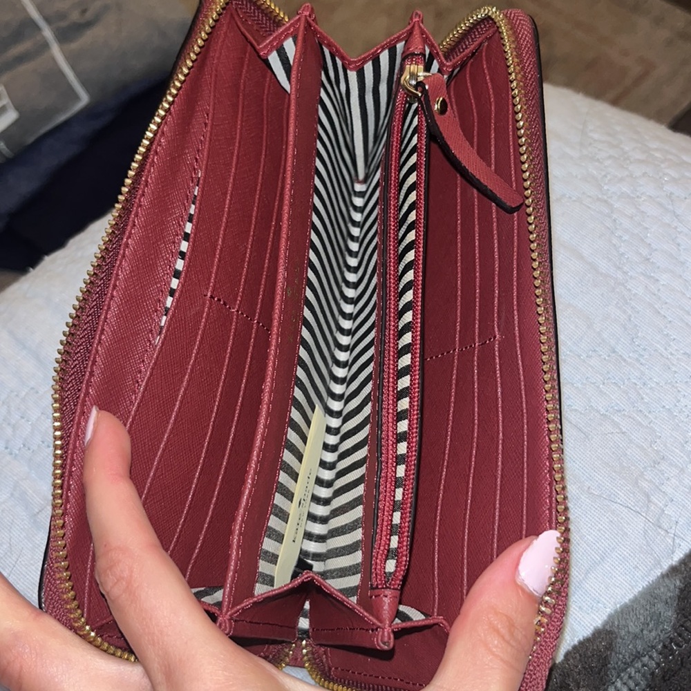 Kate Spade Wallet - Picture 4 of 5
